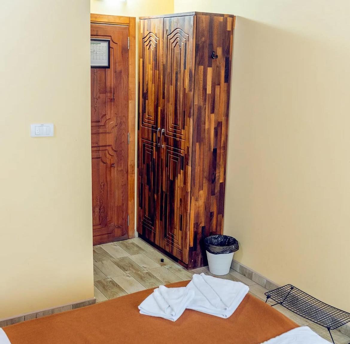 Hotel "Vir" เวลิกาปลานา ภายนอก รูปภาพ