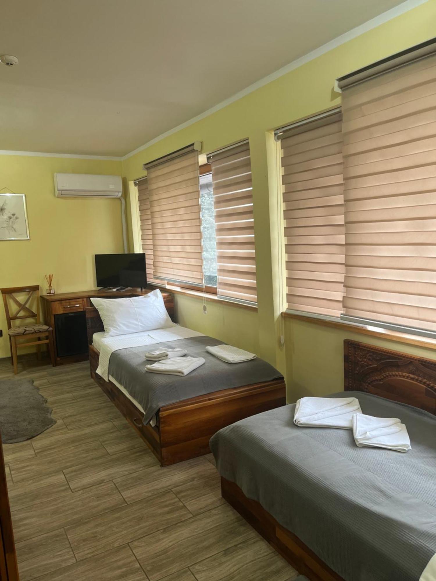 Hotel "Vir" เวลิกาปลานา ภายนอก รูปภาพ