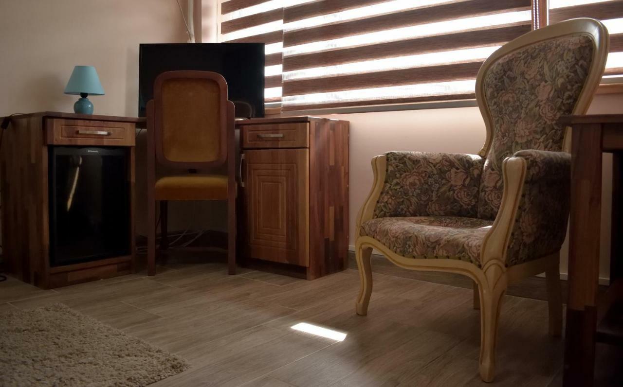 Hotel "Vir" เวลิกาปลานา ภายนอก รูปภาพ