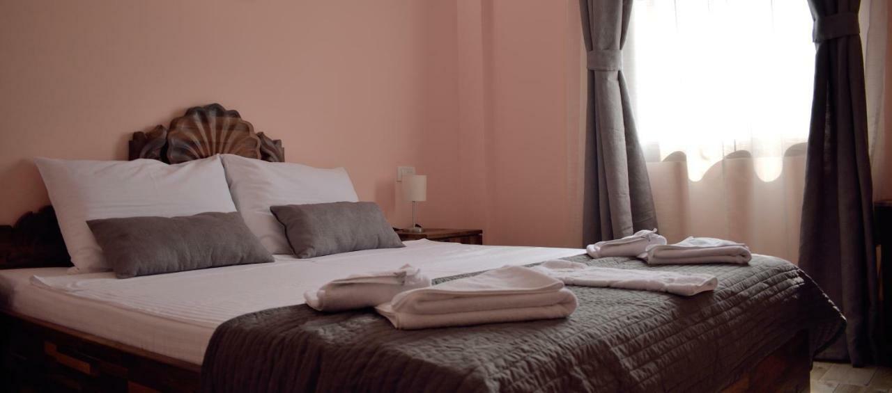 Hotel "Vir" เวลิกาปลานา ภายนอก รูปภาพ